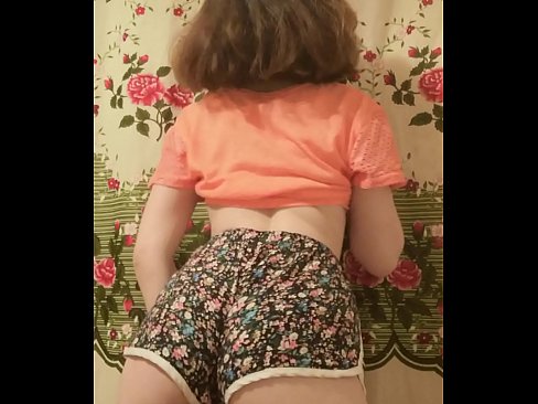 ❤️ Garota jovem e sexy tirando seus shorts da câmera ❌ Porno fodido em pt-br.teenactivewear.ru ❌